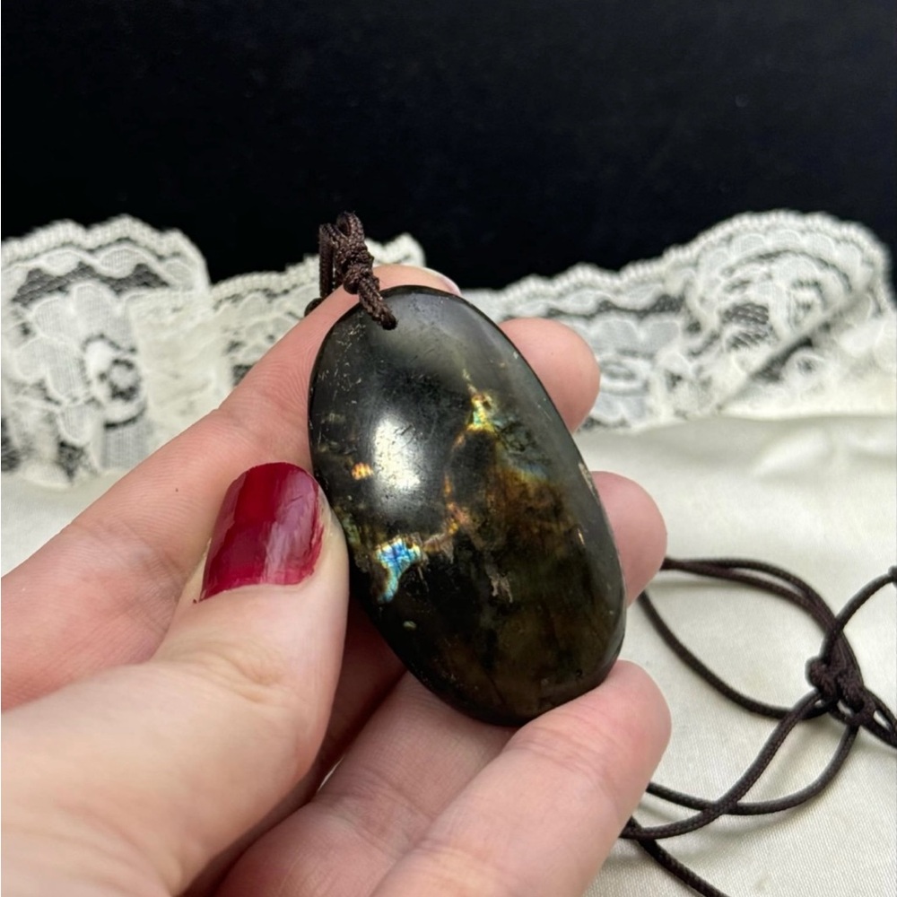 Iridescent Labradorite Gemstone Necklace